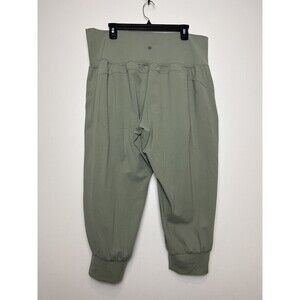 Athleta Salutation Crop Jogger Women Size 2X Green